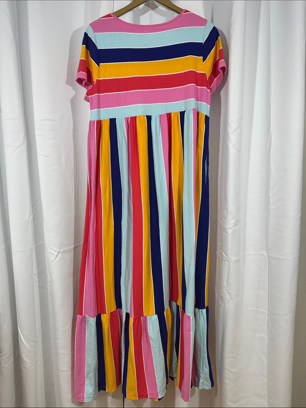 Crown & Ivy Colorful Striped Maxi Dress Size Large Pockets Tiered 100% Cotton - Picture 7 of 12